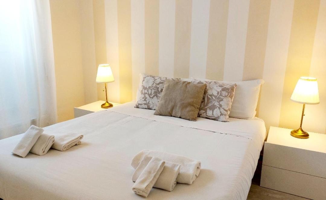 Bbhome Stylish Gold Apartment Near Trastevere Station Рим Экстерьер фото